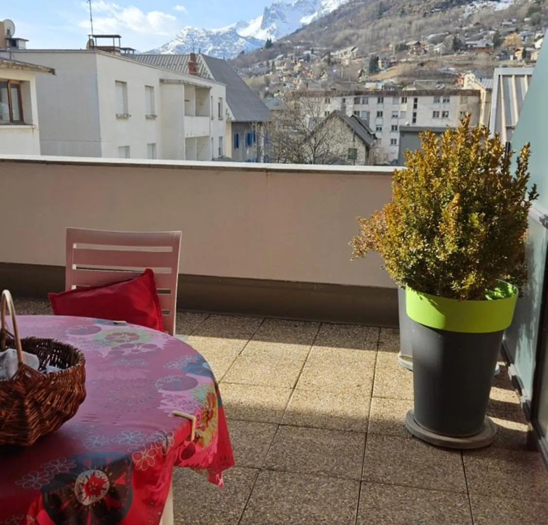 Jolie T3 Neuf Au Pied Des Pistes Apartment Briancon  France